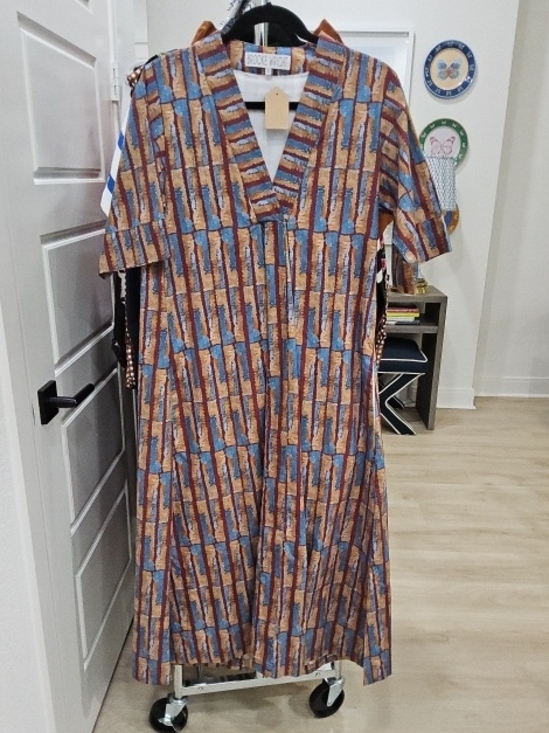 Brooke Wright Dresses & Skirts - V-Neck Geometric Midi Dress in Blue and Brown